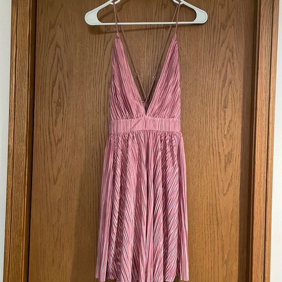 Lucy in the Sky Marcia Dress in pink size large - Picture 1 of 4